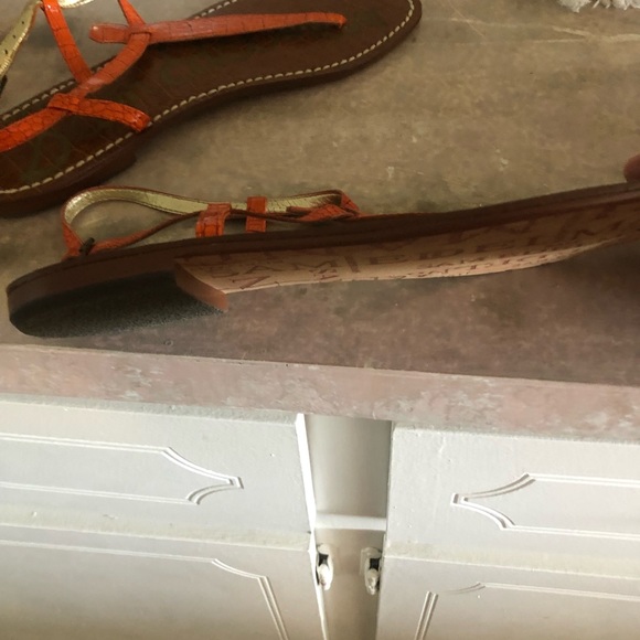 Sandals - Picture 4 of 4